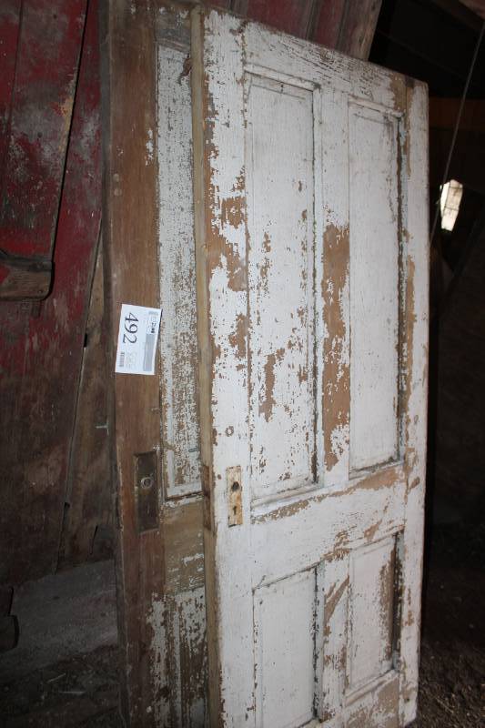 lot 492 image: Lot of (2) Wood House Interior Doors