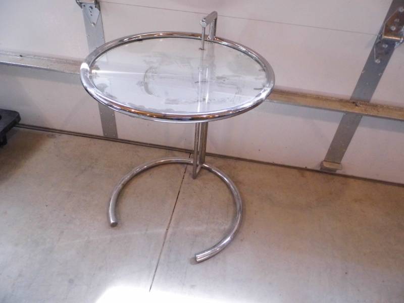 Round Glass Table