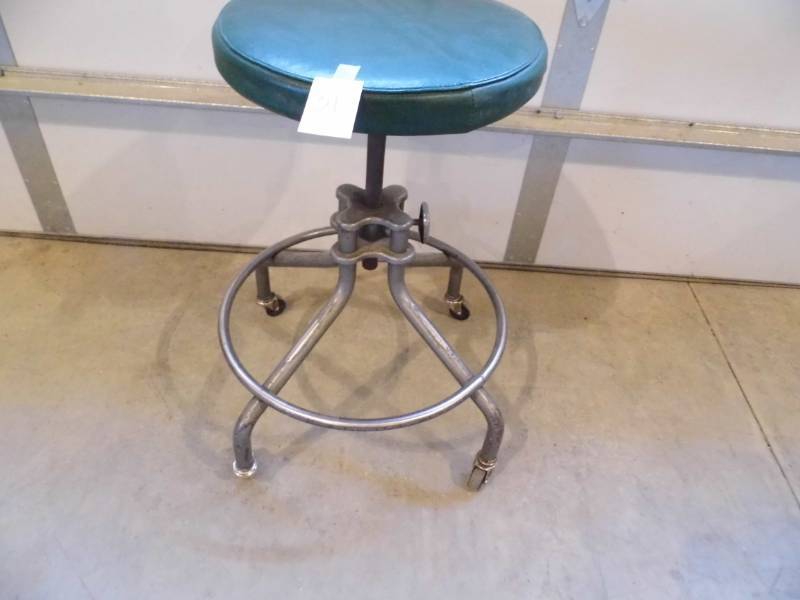Adjustable Green Stool