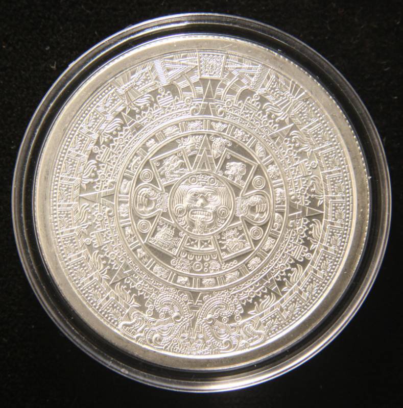 lot 58 image: 1 TROY OZ. .999 FINE SILVER AZTEC CALENDAR IN AIRTITE