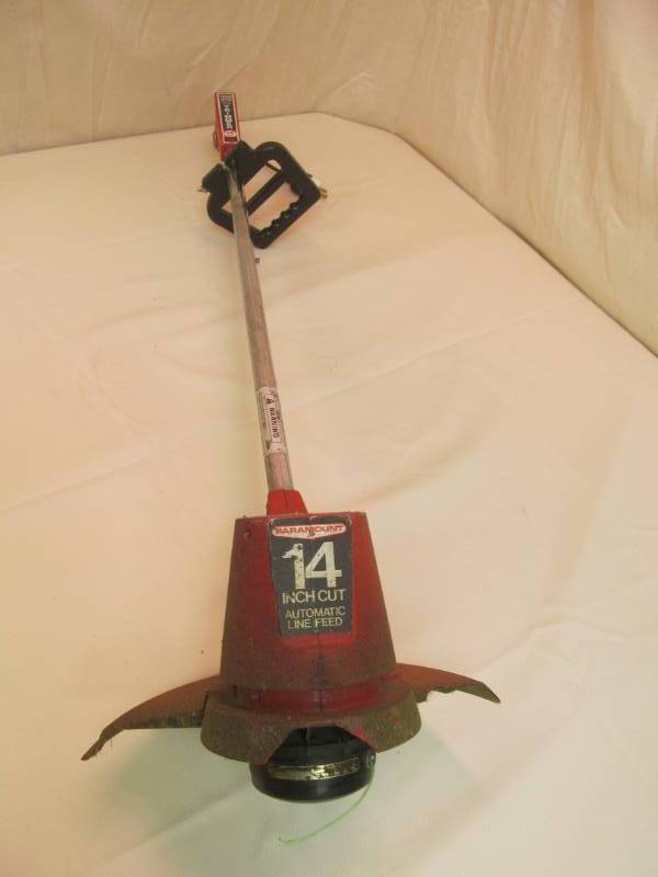 lot 16 image: Paramount weed trimmer
