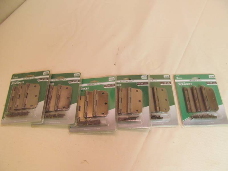 lot 63 image: hinges