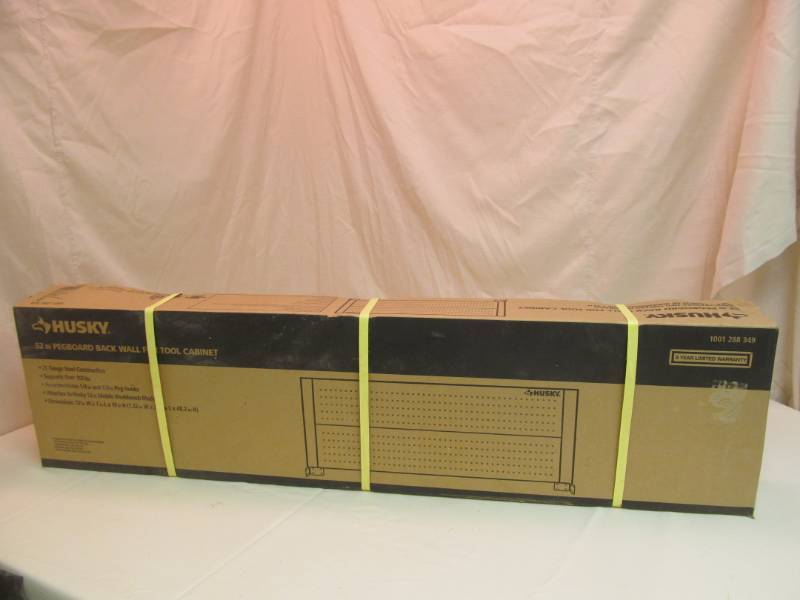 lot 66 image: Husky pegboard