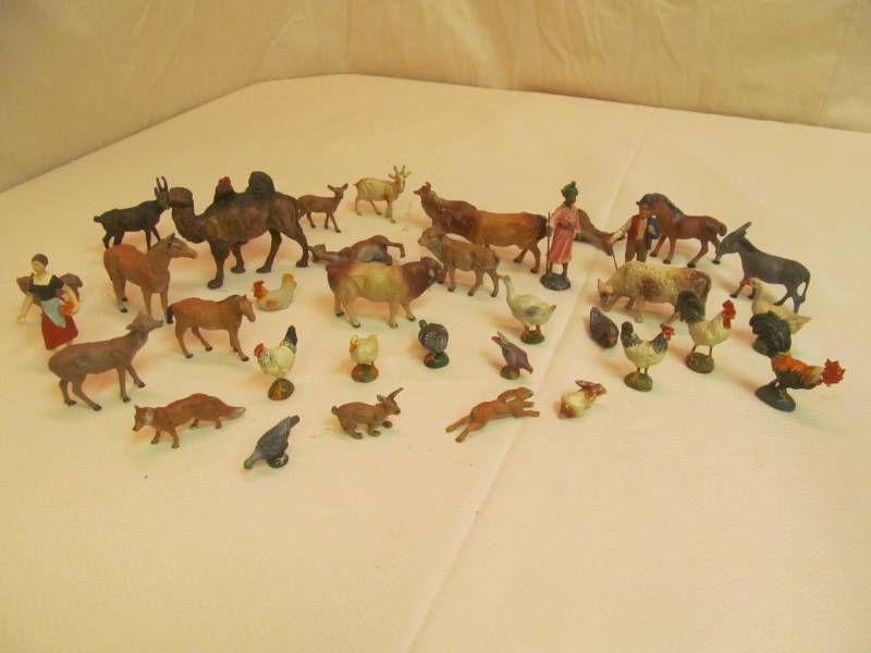 lot 87 image: animals figures