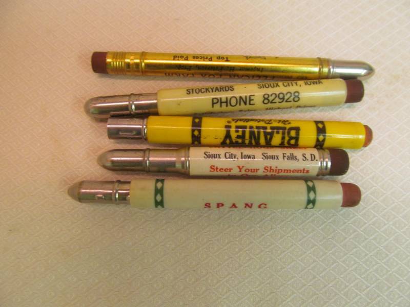 lot 122 image: vintage pencils