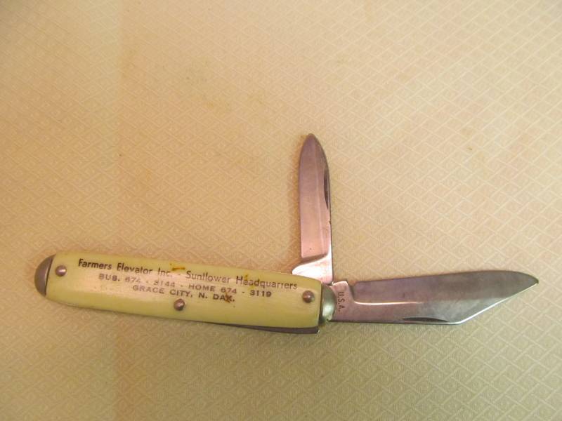 lot 128 image: blades