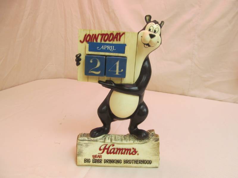 lot 140 image: vintage Hamms Beer calendar block, cards