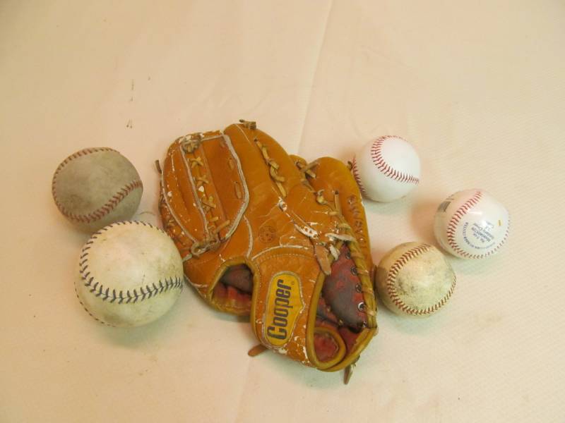 lot 145 image: Baseball gloves