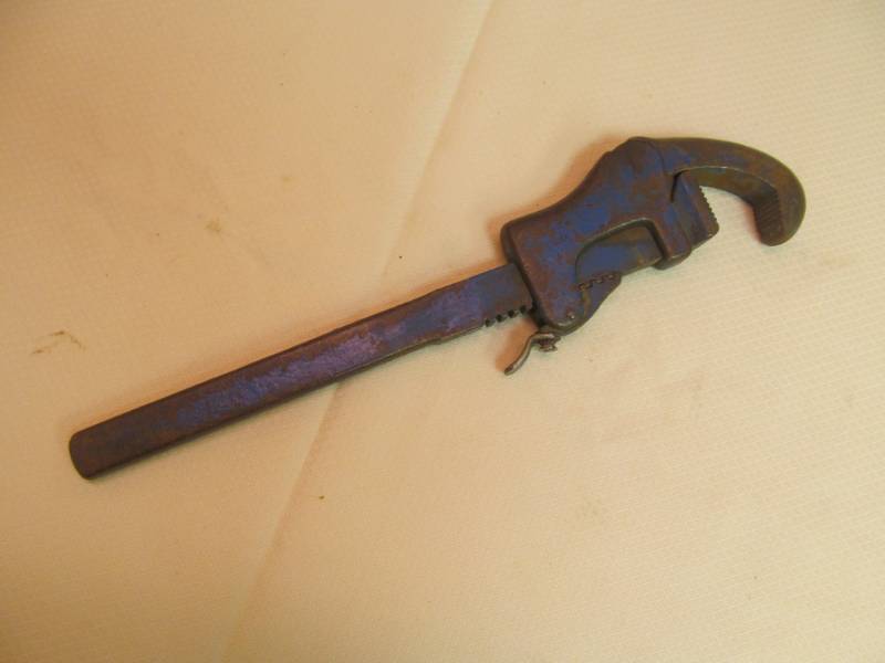 lot 147 image: vintage tools
