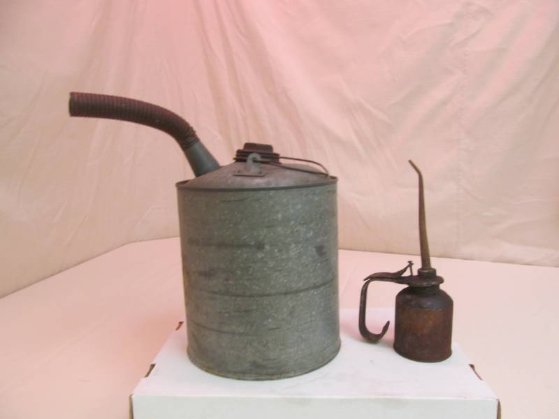 lot 150 image: vintage oilgas can