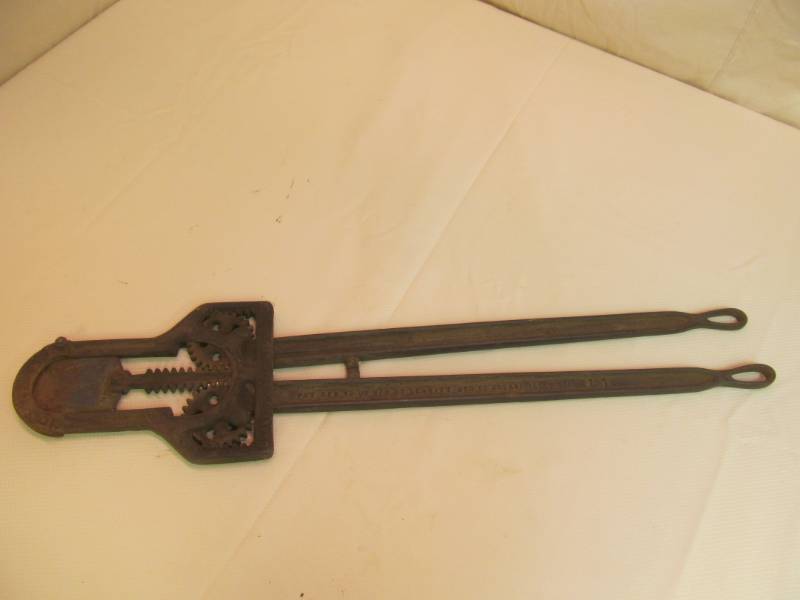 lot 161 image: vintage dehorner