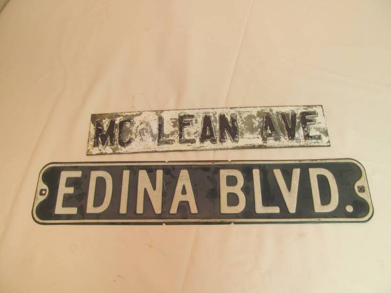 lot 171 image: street signs