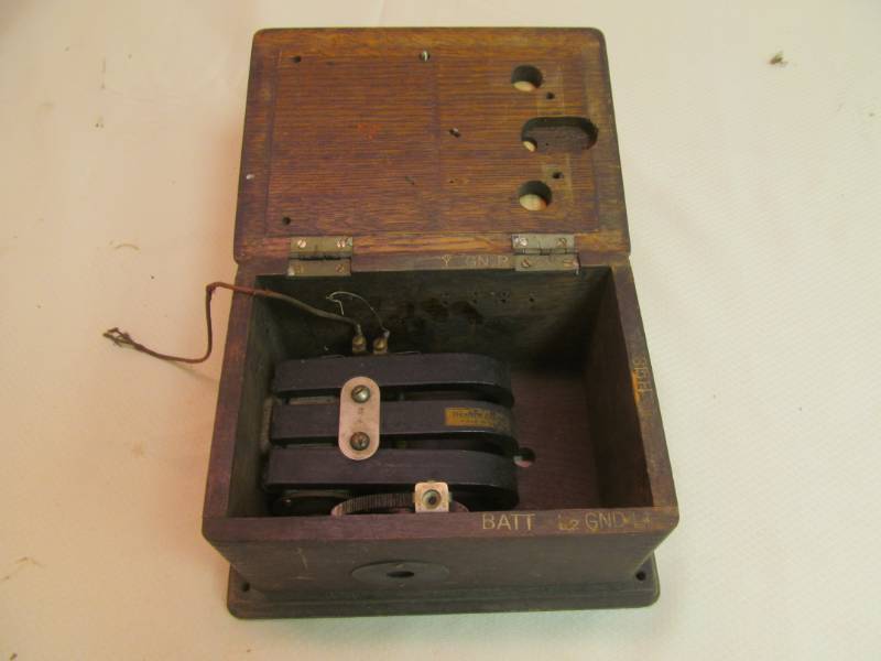 lot 173 image: vintage Western Electric motor