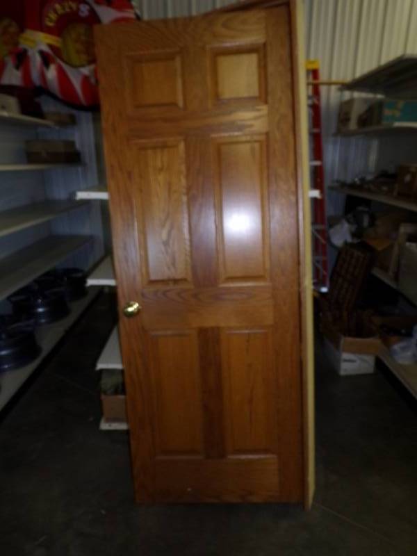 lot 4 image: Wood Interior Door 36