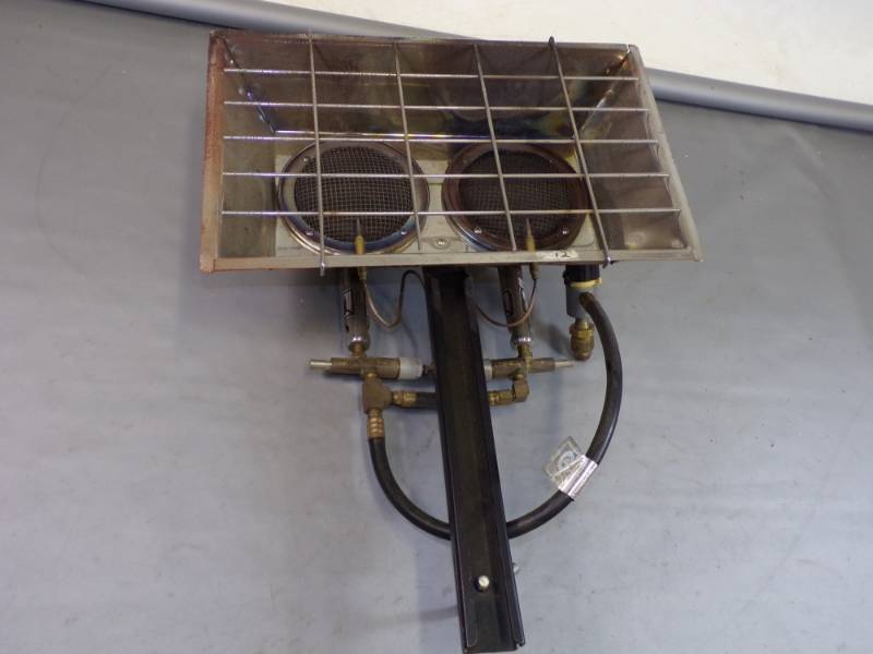 lot 8 image: Propane Heater