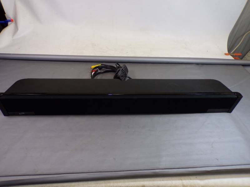 lot 11 image: 36 TV Sound Bar