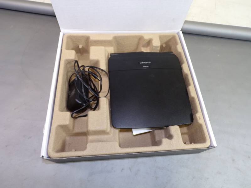lot 96 image: Wireless Router