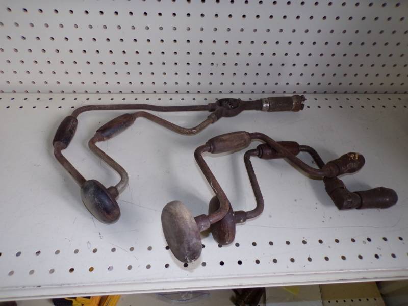 lot 29 image: 3 Vintage Drills