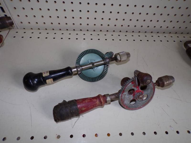 lot 30 image: 2 Vintage Drills