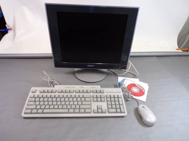 lot 65 image: Sony computer monitor, keyboard, mouse, software
