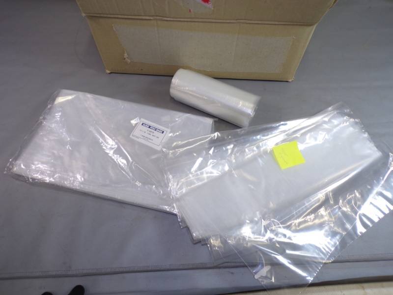 lot 66 image: Box of new bags 5 different sizes