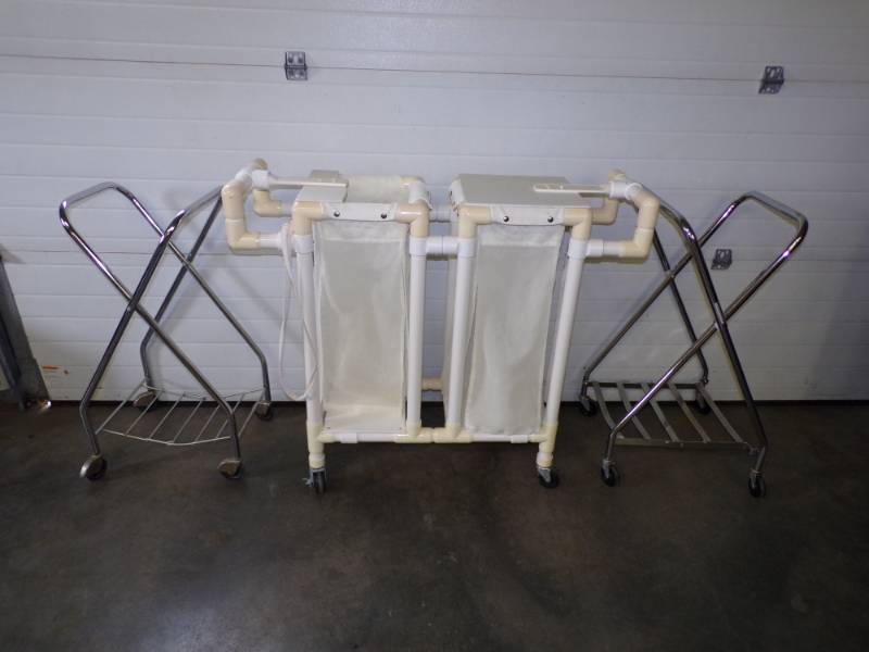 lot 82 image: Garbage bag holdersLaundry bins