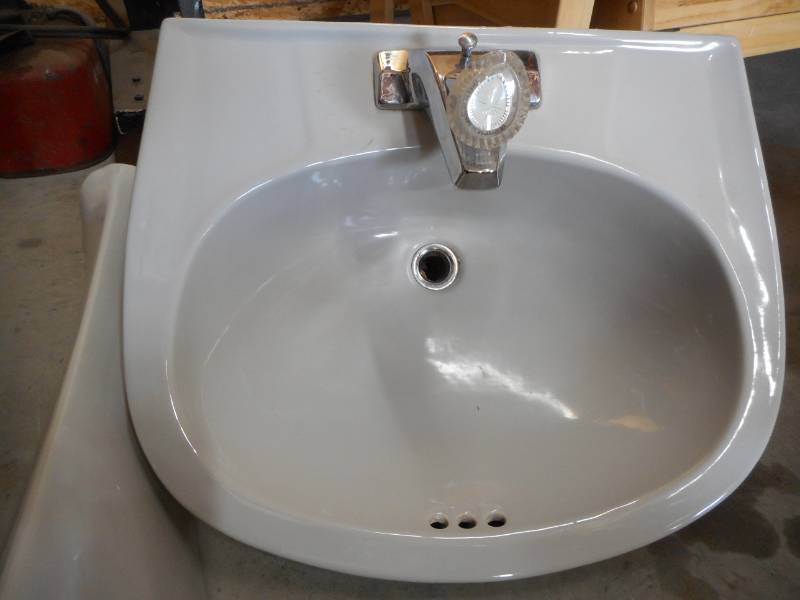 lot 27 image: Pedestal Sink and Medicine Cabinet
