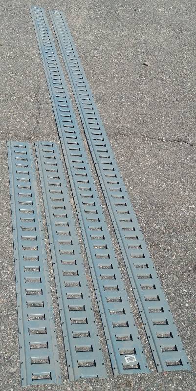 lot 23 image: 4 Sections of E-Track