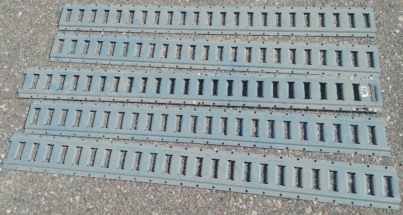 lot 27 image: qty5 E-track sections 4 length