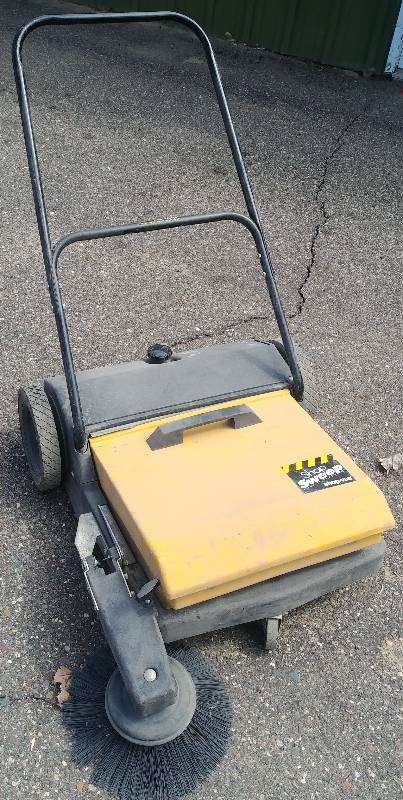 lot 25 image: Shop Vac Shop Sweep, works very well.
