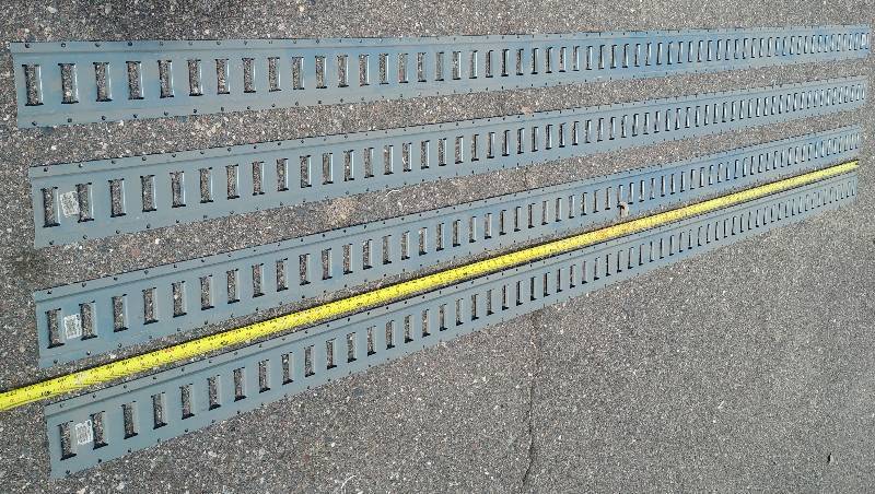 lot 21 image: qty4 E-Track 10 Sections