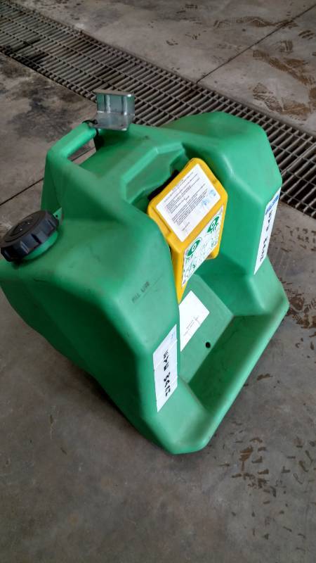 lot 32 image: Eye wash station