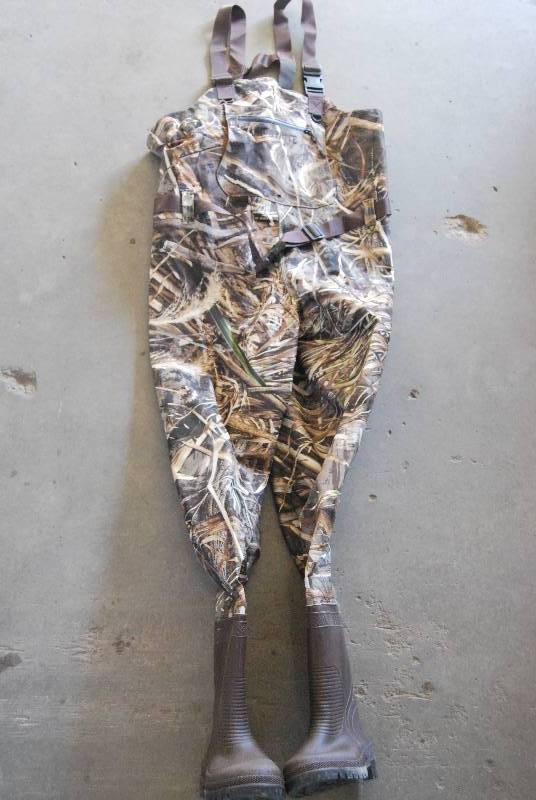 lot 19 image: Sportsman 206