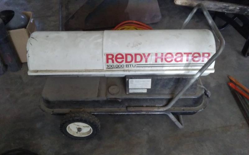 lot 4 image: Reddy Heater 100,000 BTU