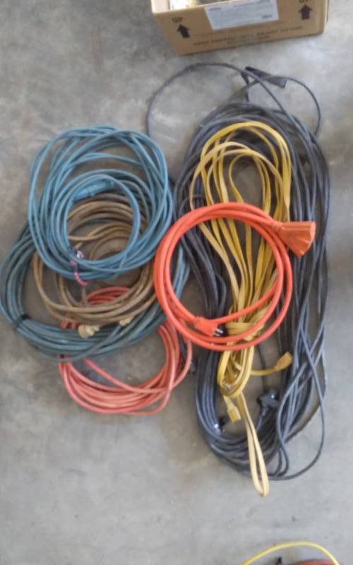 lot 6 image: Lot Of 6-Extension Cords, Heavy Duty Pigtail