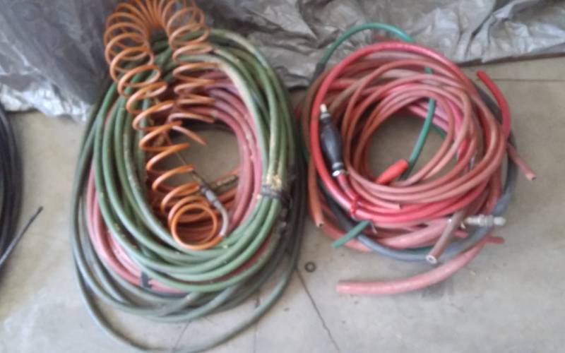 lot 8 image: Lot Of 6-Air Hoses & Other Asst Hose