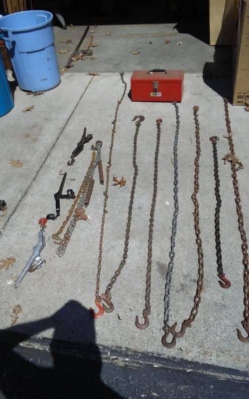 lot 13 image: Tool Box With 8-Assorted Chains ( 5 to 8 Ft), 3-Chain Binders