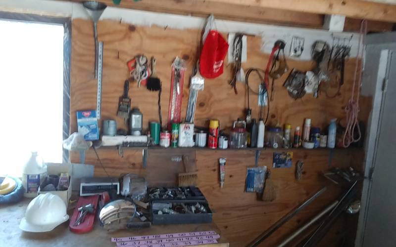 lot 16 image: ALL Contents OnIn Work Bench & Hanging On The Wall