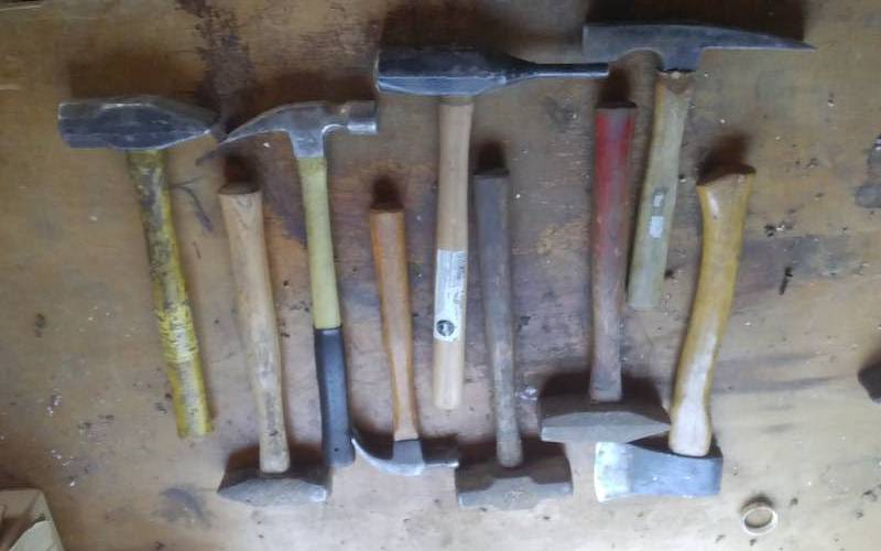 lot 22 image: 9-Assorted Hammers, Hatchet, Mauls