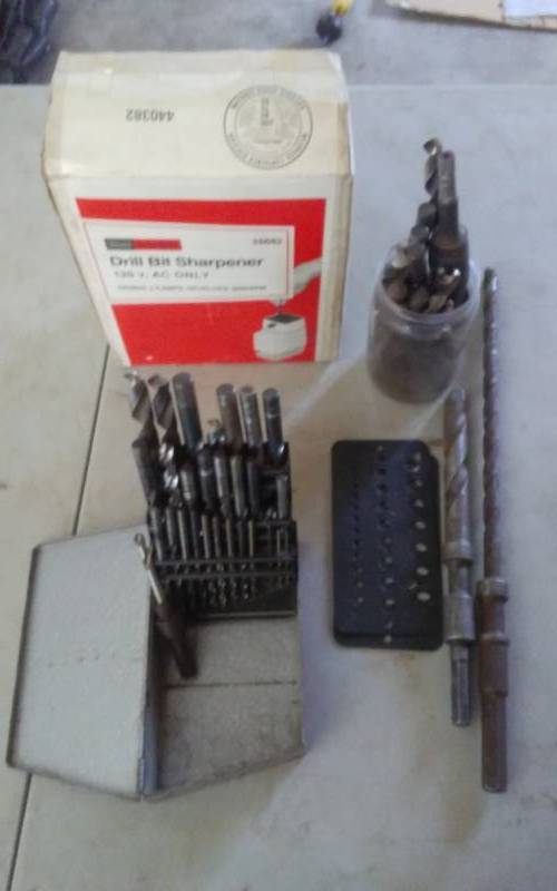 lot 41 image: Lot Of Drill Bits & Drill Bit Sharpener