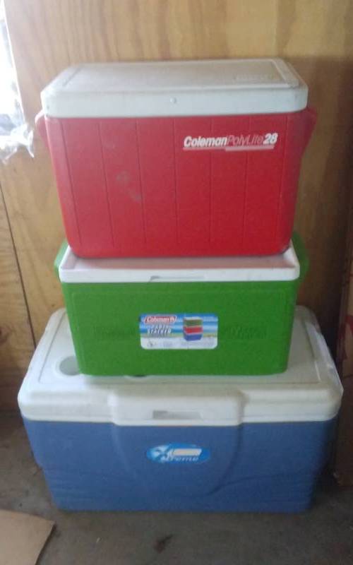 lot 49 image: 3-Coleman Coolers