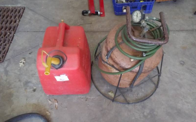 lot 68 image: Gas Can, Portable Air Tank