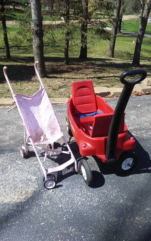 lot 80 image: Radio Flyer Wagon, Umbrella Stroller