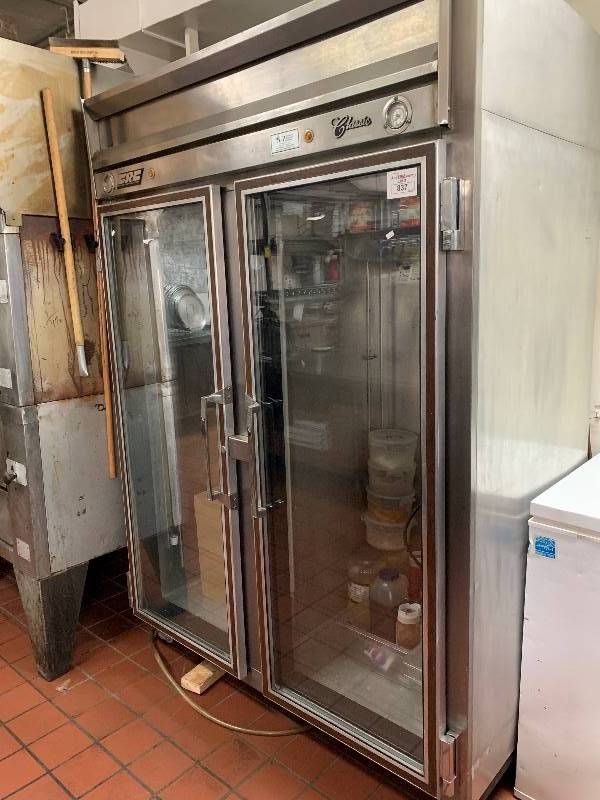 Split Door Refigerator Freezer Runs CoolsFreezes