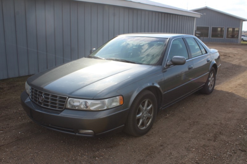 2004 CADILLAC SEVILLE 4D SEDAN SLS