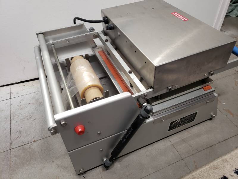 lot 2 image: High Heat Sealer Machine