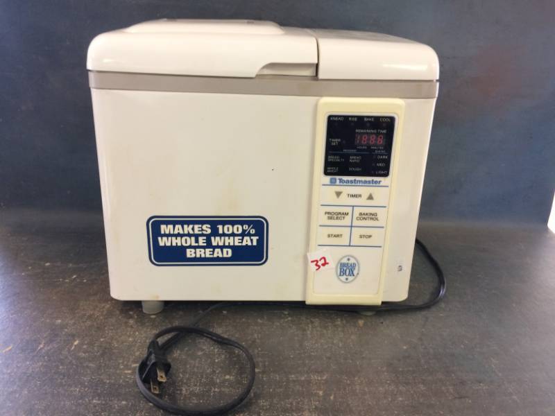 lot 32 image: Toastmaster Automatic Breadmaker