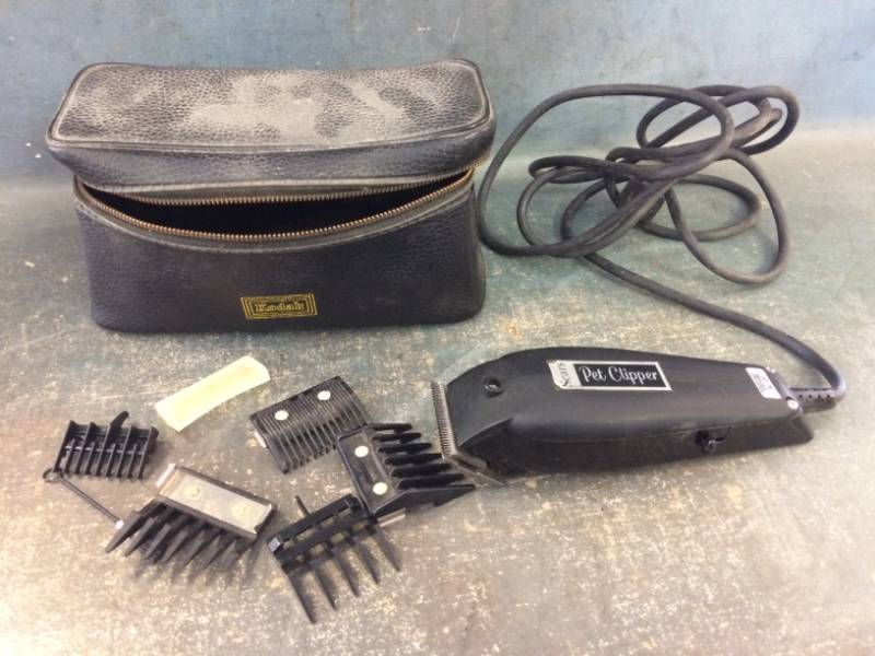 lot 34 image: Sears Pet Clipper
