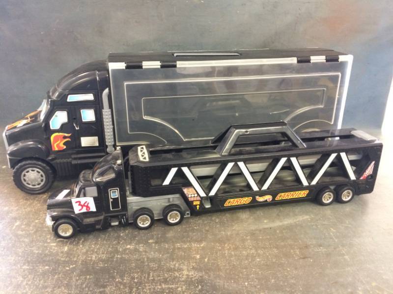 lot 38 image: Vintage Hotwheel SemiTrucks