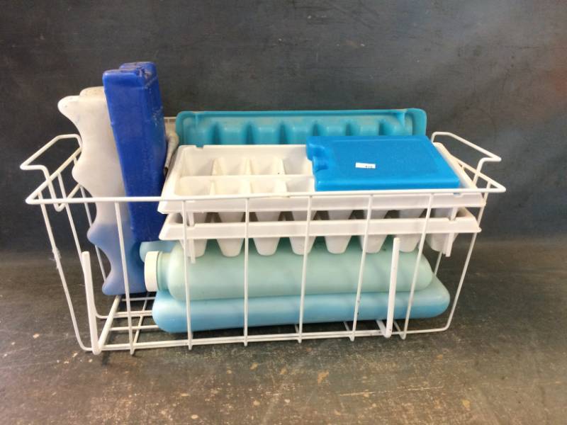 lot 43 image: Freezer Accessories